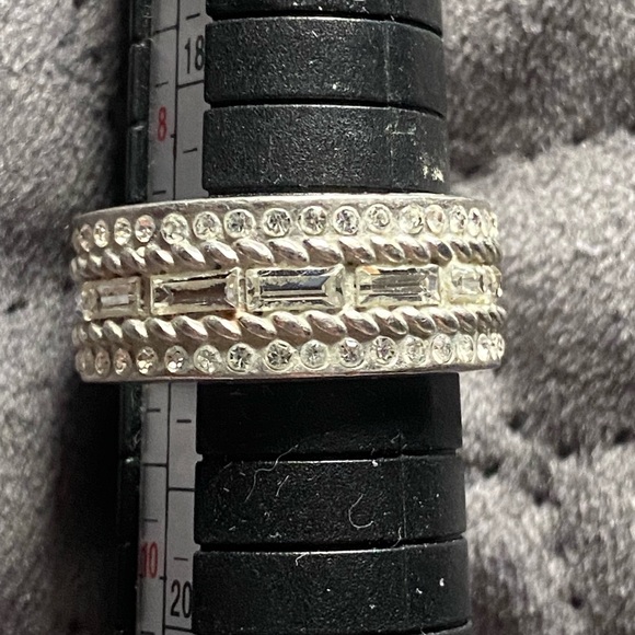 Lia Sophia Ring - Picture 7 of 8